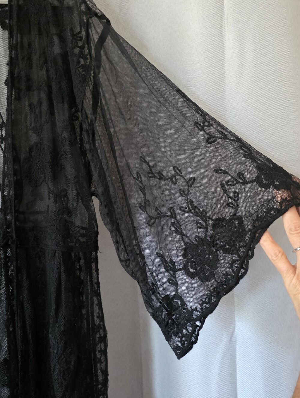 LC Lauren Conrad Black Lace Open-Front Duster Kimono One Size - Picture 2 of 4